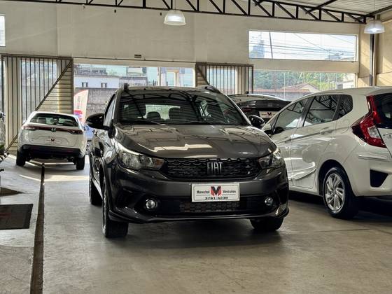 FIAT ARGO 1.8 E.TORQ FLEX TREKKING AT6 FIAT ARGO 1.8 E.TORQ FLEX TREKKING AT6
